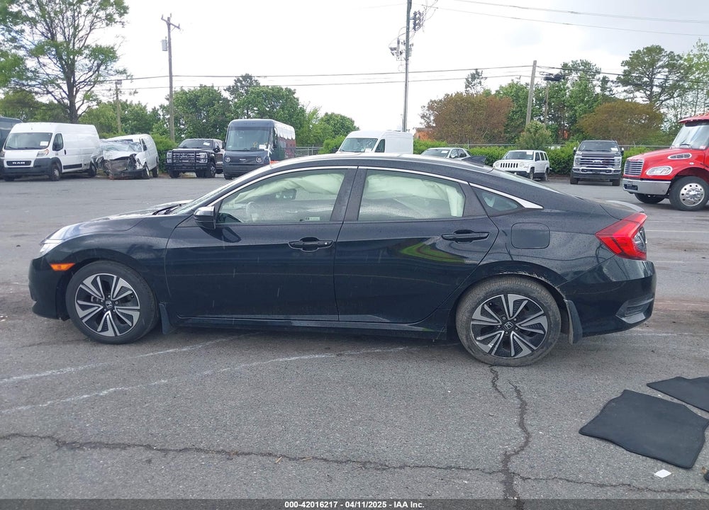 2018 HONDA CIVIC VIN: JHMFC1F30JX005442