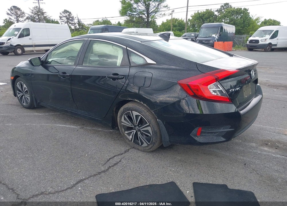 2018 HONDA CIVIC VIN: JHMFC1F30JX005442