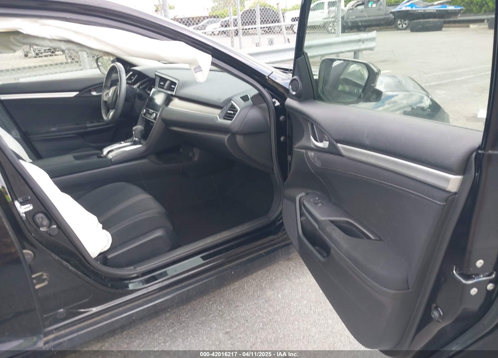 2018 HONDA CIVIC VIN: JHMFC1F30JX005442