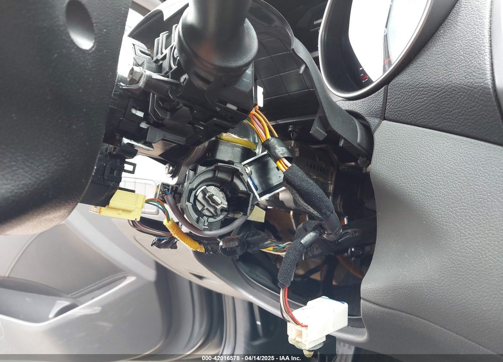 2014 HYUNDAI ELANTRA VIN: 5NPDH4AE5EH517994