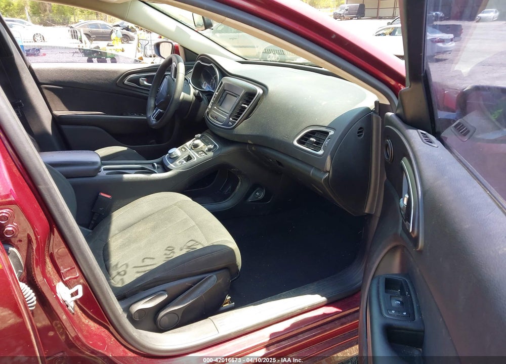 2016 CHRYSLER 200 VIN: 1C3CCCAB2GN145385