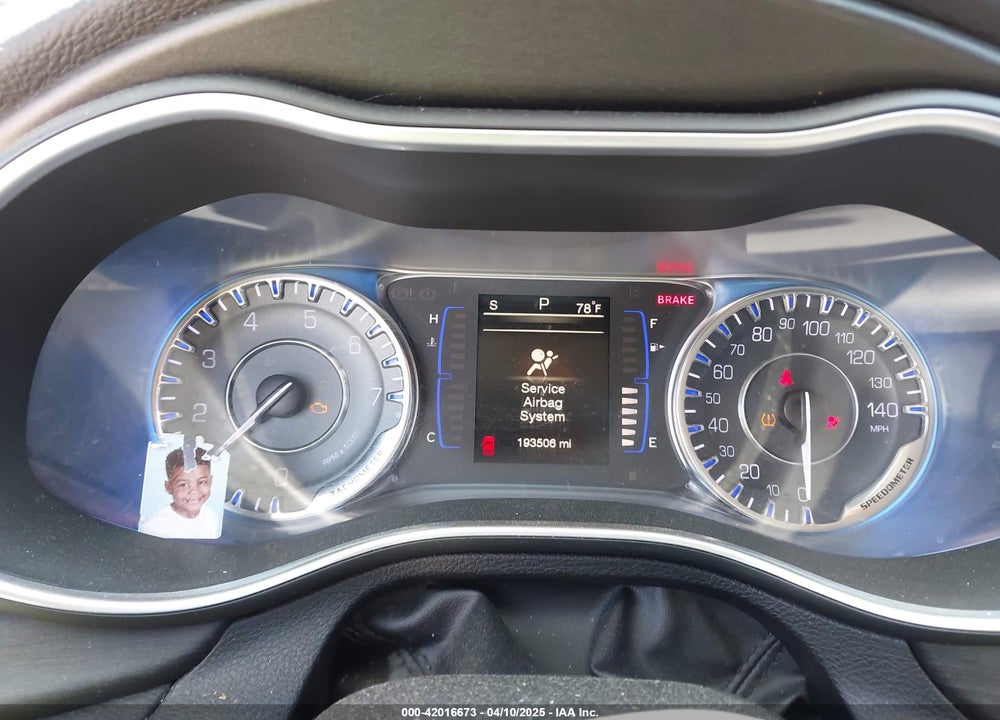 2016 CHRYSLER 200 VIN: 1C3CCCAB2GN145385