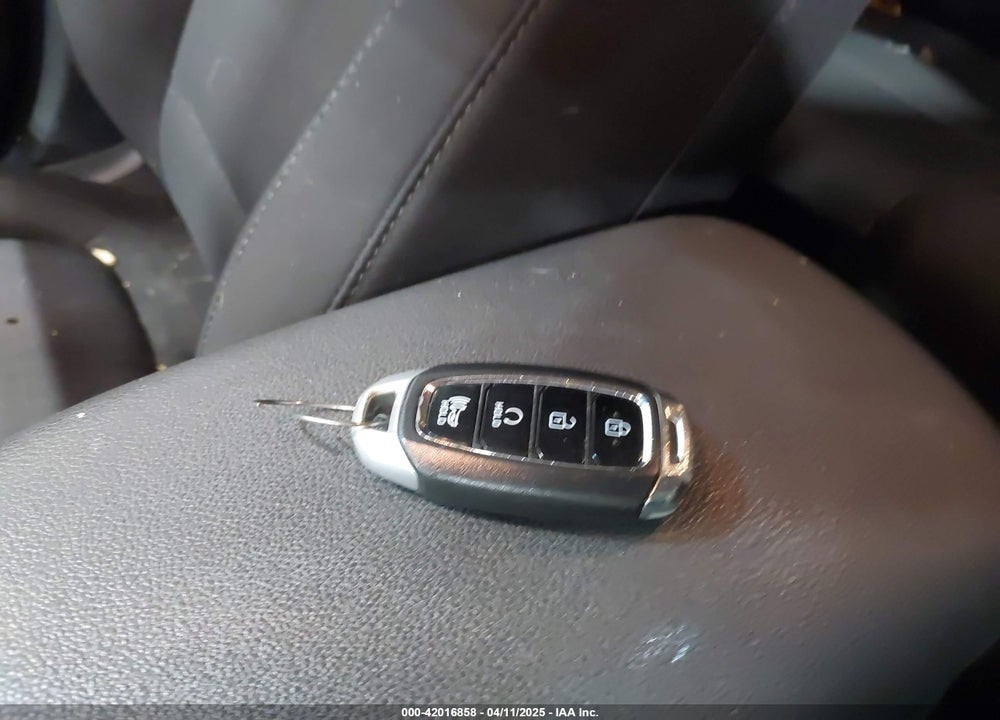 2022 HYUNDAI KONA SEL VIN: KM8K6CAB0NU761826
