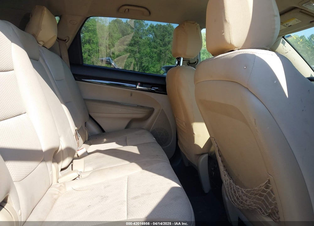 2012 KIA SORENTO LX VIN: 5XYKT4A16CG259945