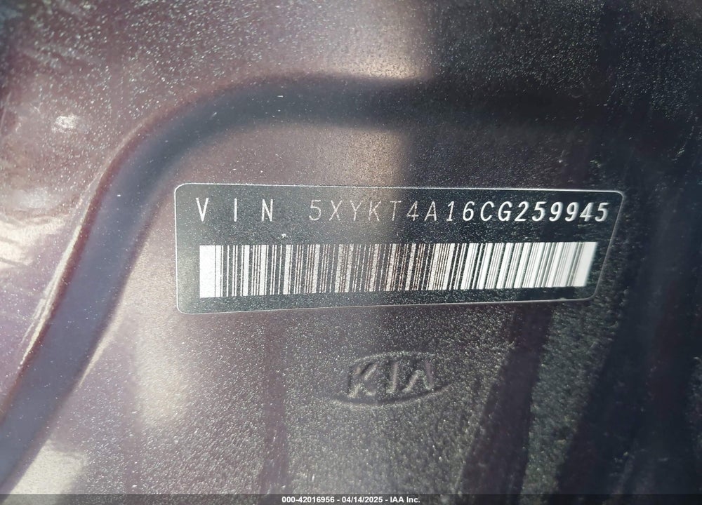 2012 KIA SORENTO LX VIN: 5XYKT4A16CG259945