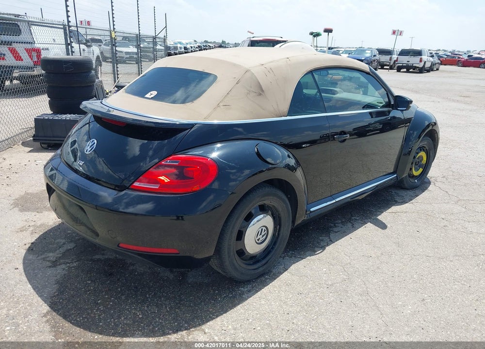 2014 VOLKSWAGEN BEETLE VIN: 3VW5L7AT5EM819893