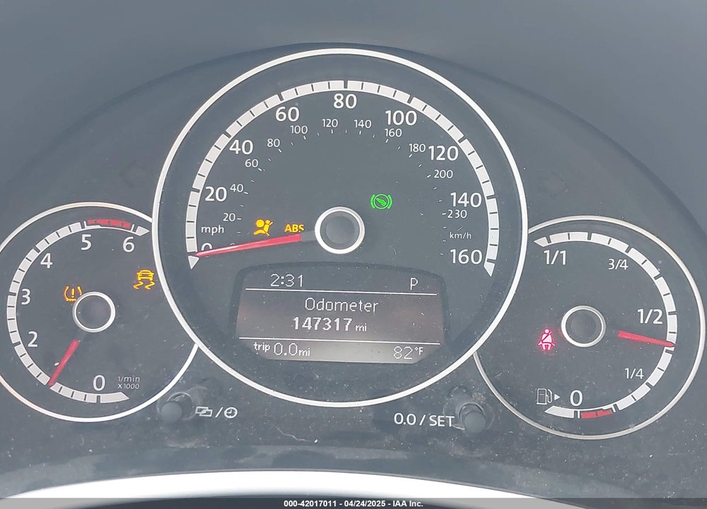 2014 VOLKSWAGEN BEETLE VIN: 3VW5L7AT5EM819893