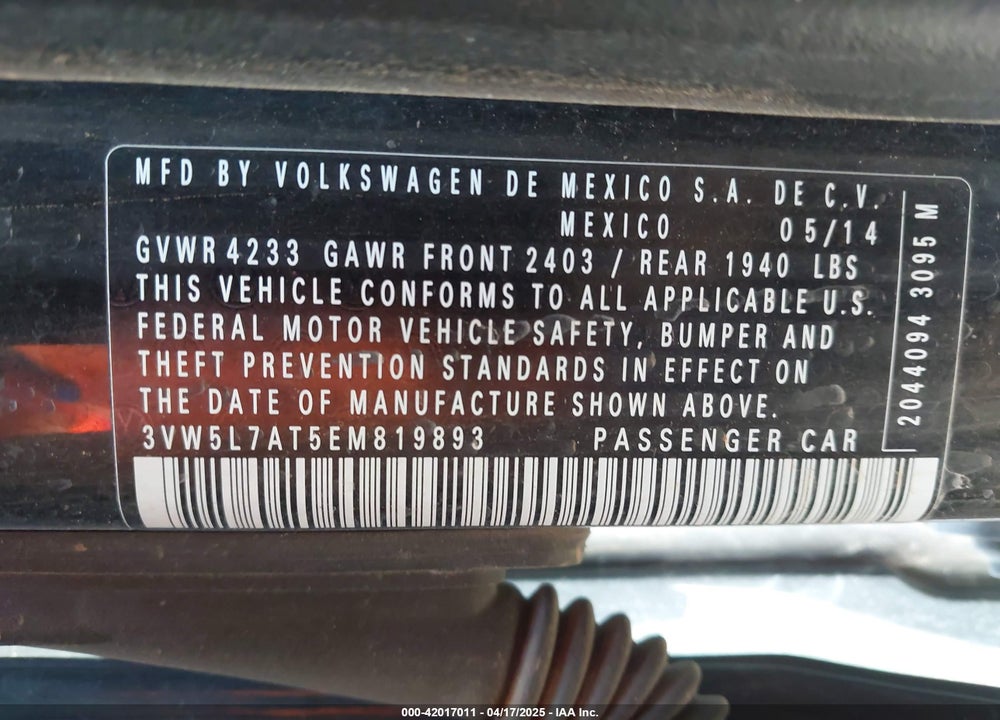 2014 VOLKSWAGEN BEETLE VIN: 3VW5L7AT5EM819893