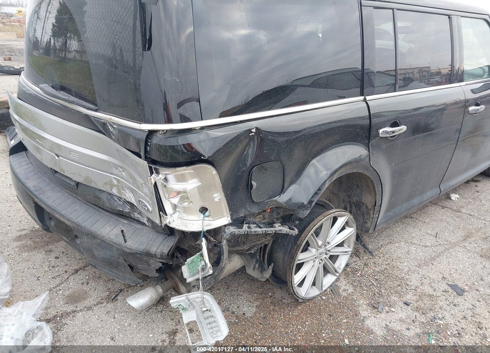 2018 FORD FLEX LIMITED VIN: 2FMHK6D88JBA13252