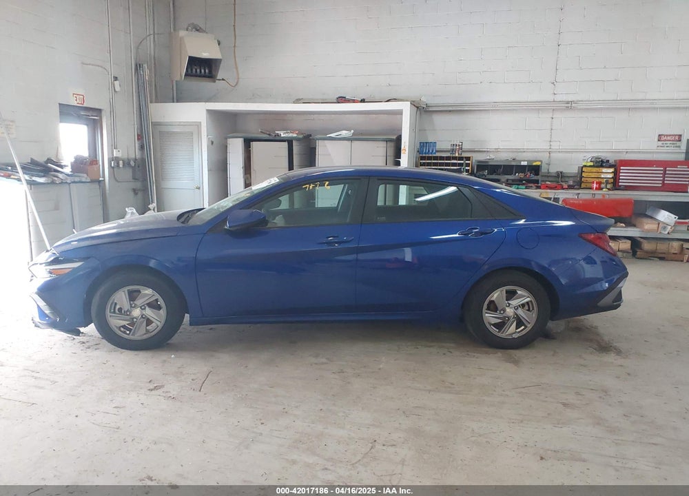 2024 HYUNDAI ELANTRA VIN: KMHLL4DG9RU681389