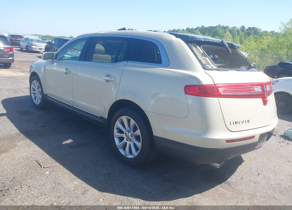 2016 LINCOLN MKT VIN: 2LMHJ5FK6GBL02309