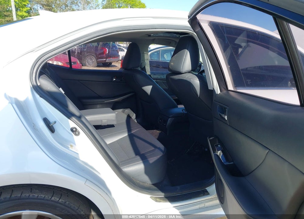 2016 LEXUS IS 200T VIN: JTHBA1D21G5008661