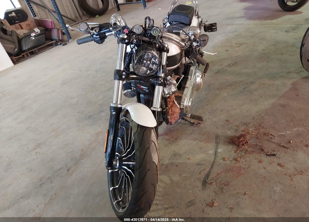 2024 HARLEY-DAVIDSON FXBR VIN: 1HD1YEZ1XRB049132
