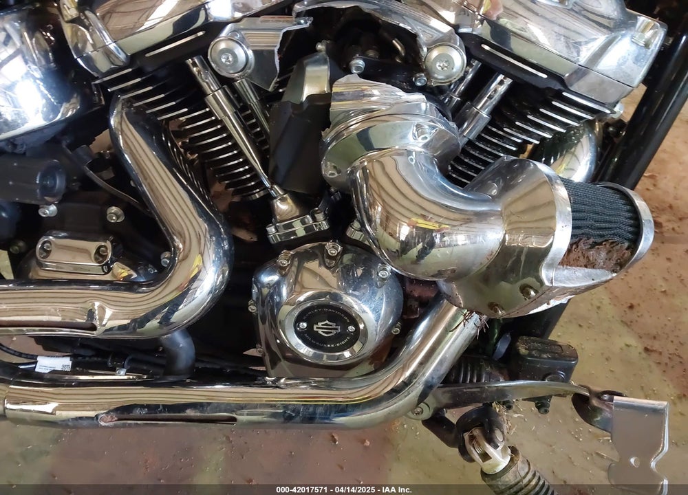2024 HARLEY-DAVIDSON FXBR VIN: 1HD1YEZ1XRB049132