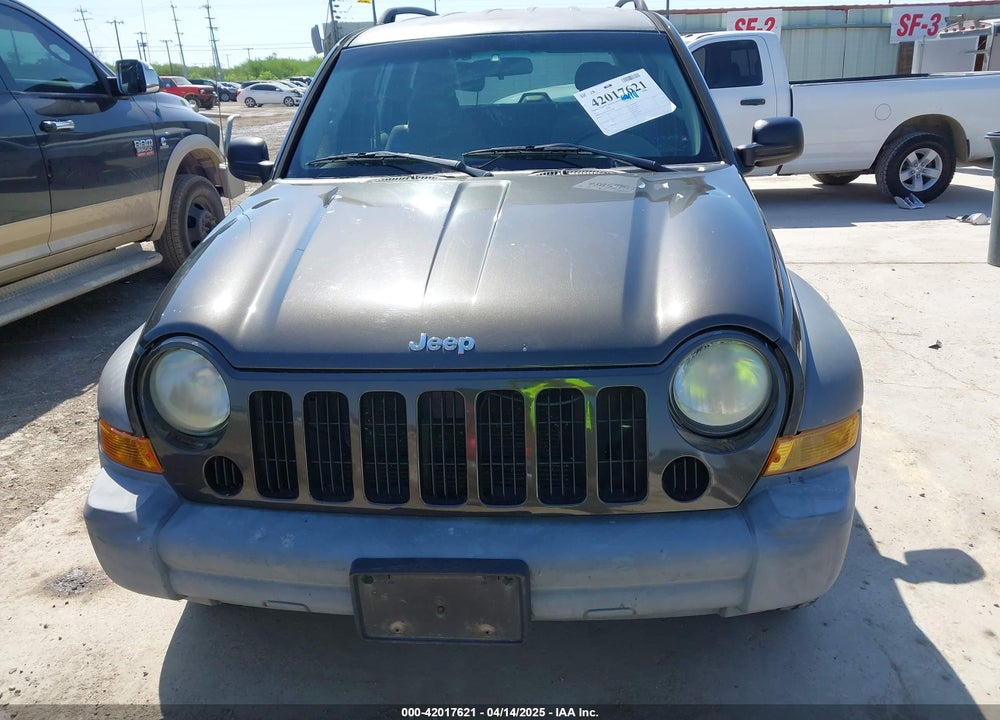 2005 JEEP LIBERTY SPORT VIN: 1J4GK48K05W680096