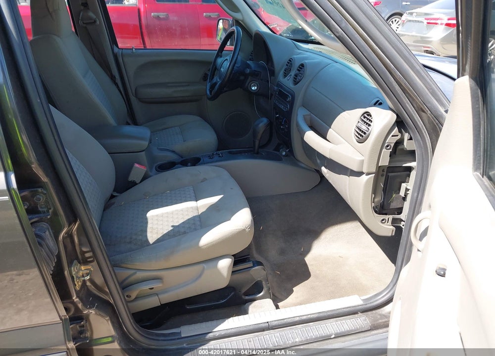 2005 JEEP LIBERTY SPORT VIN: 1J4GK48K05W680096