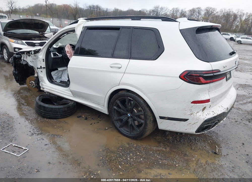 2024 BMW X7 VIN: 5UX33EM08R9U05543