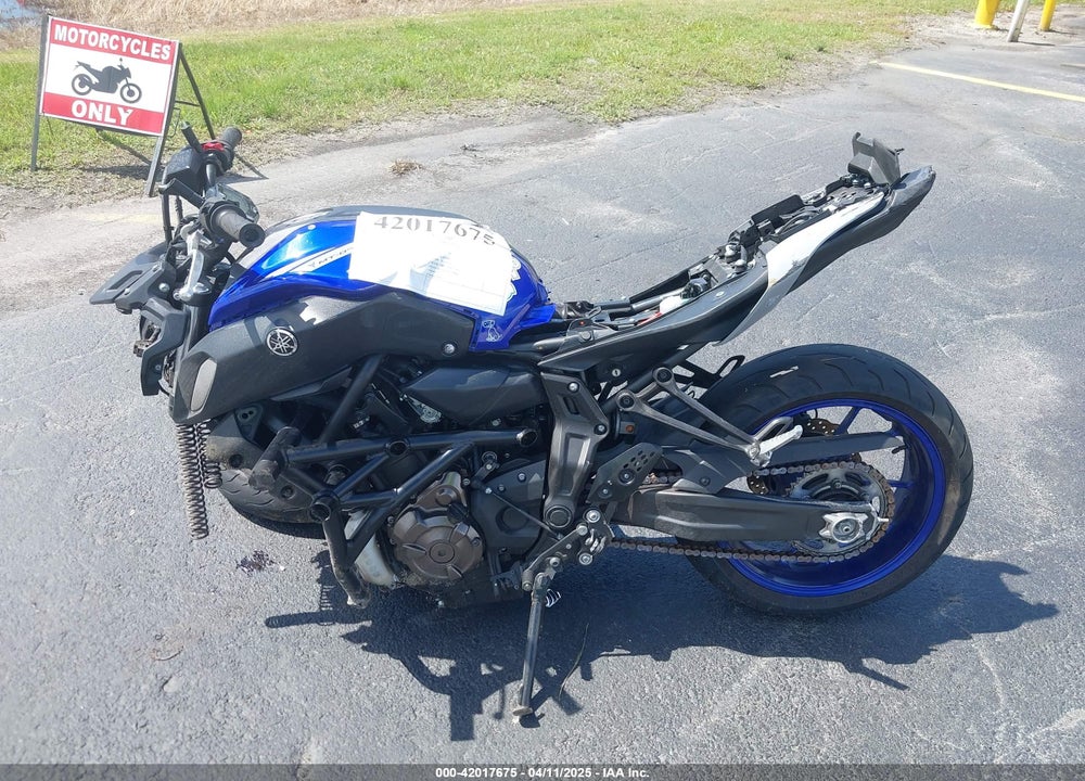 2020 YAMAHA MT07 VIN: JYARM27E5LA007027