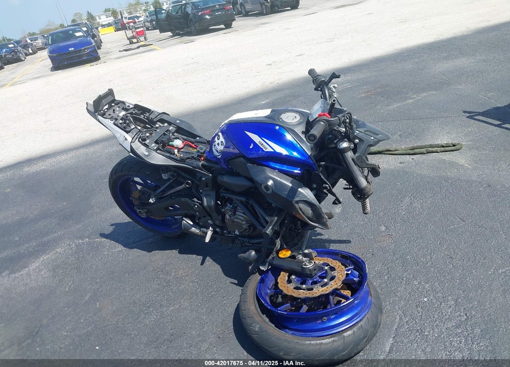 2020 YAMAHA MT07 VIN: JYARM27E5LA007027