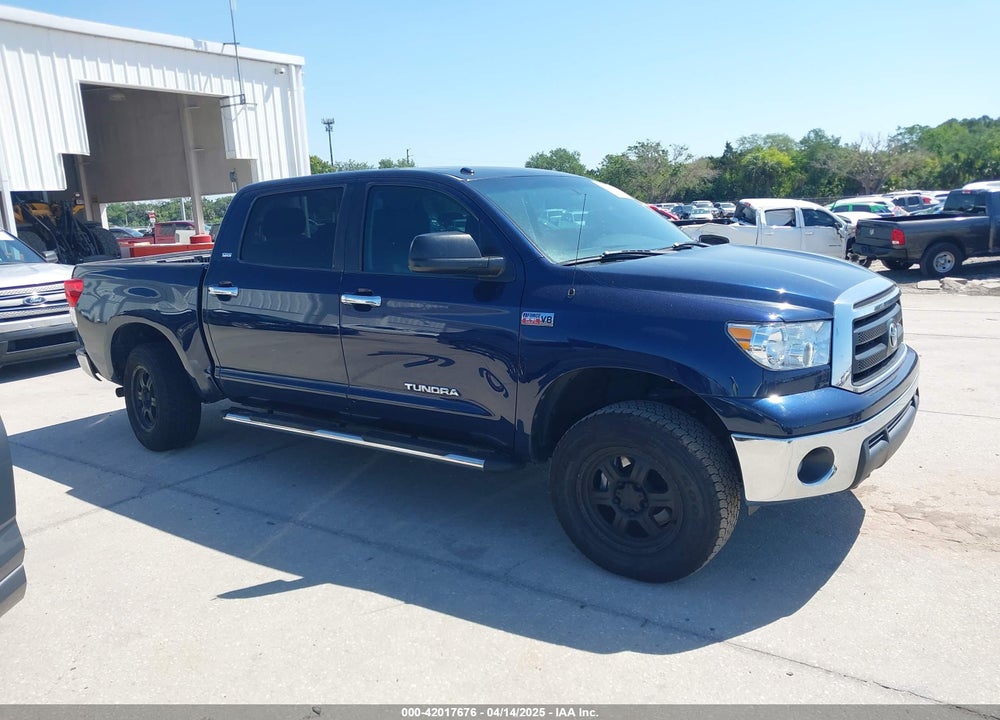 2011 TOYOTA TUNDRA GRADE 5.7L V8 VIN: 5TFEY5F17BX103583
