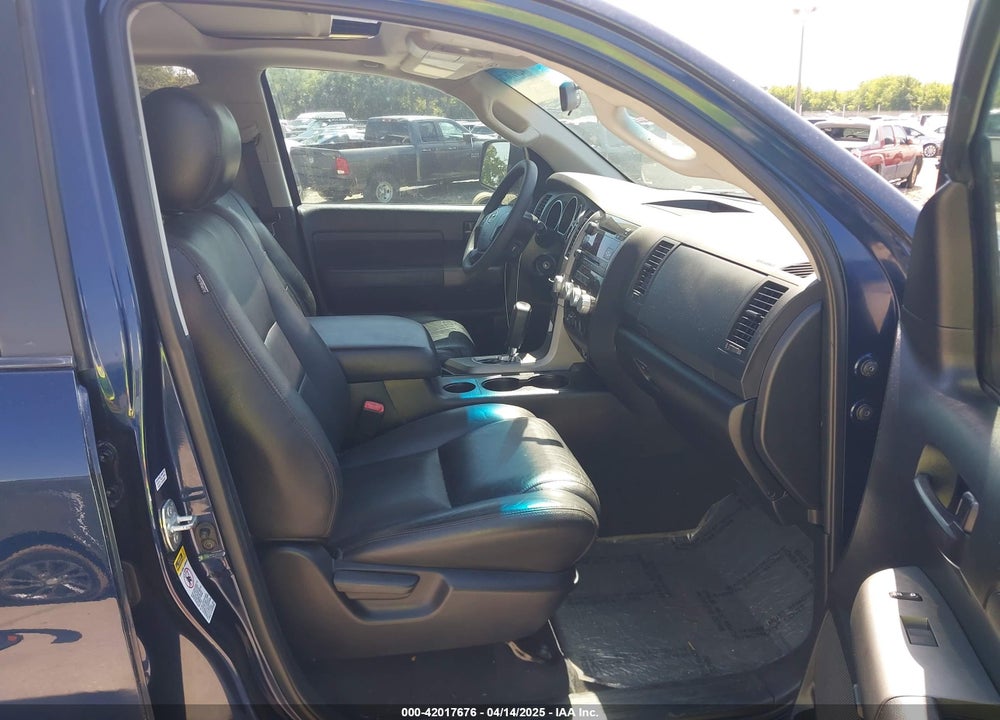 2011 TOYOTA TUNDRA GRADE 5.7L V8 VIN: 5TFEY5F17BX103583