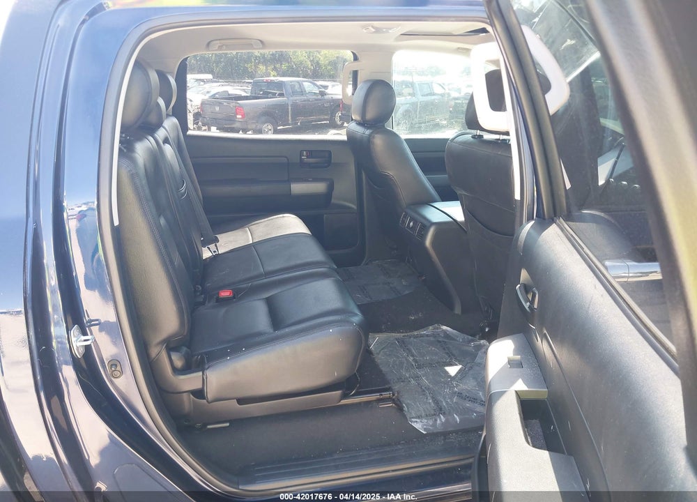2011 TOYOTA TUNDRA GRADE 5.7L V8 VIN: 5TFEY5F17BX103583