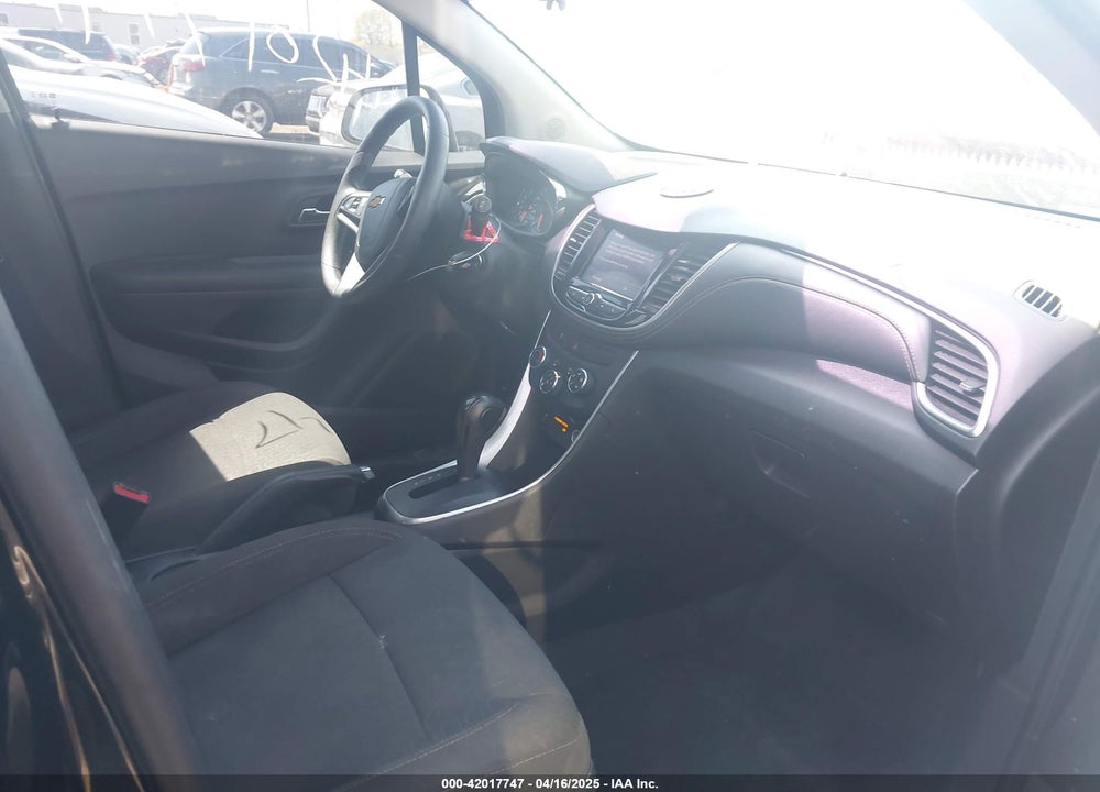 2020 CHEVROLET TRAX FWD LS VIN: KL7CJKSB9LB317981