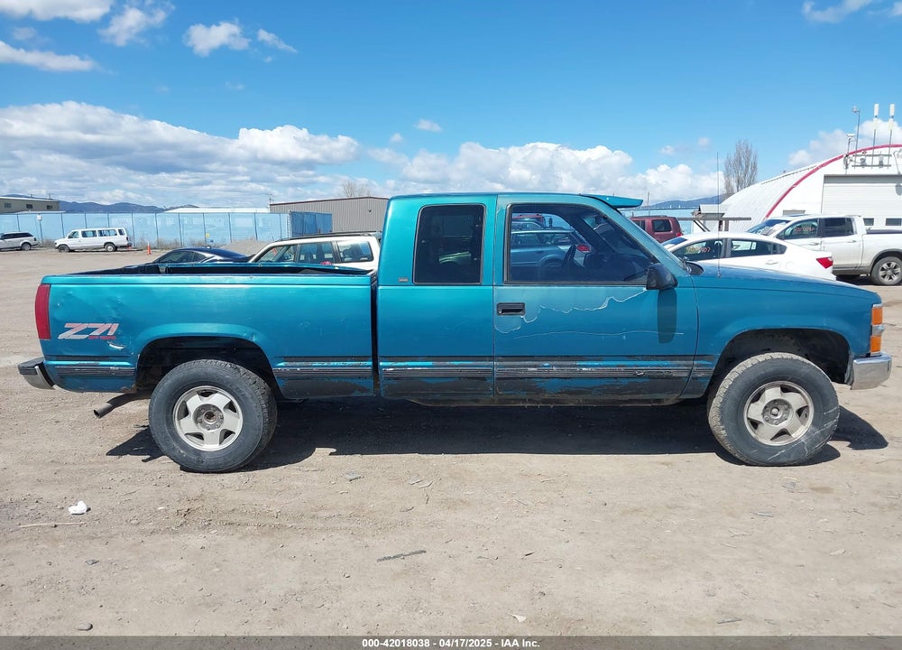 1998 CHEVROLET K1500 FLEETSIDE/SILVERADO FLEETSIDE/SPORTSIDE VIN: 1GCEK19R0WE209239