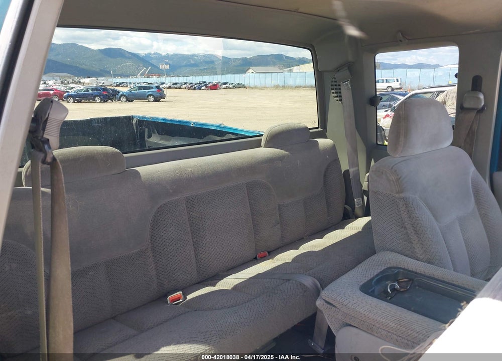 1998 CHEVROLET K1500 FLEETSIDE/SILVERADO FLEETSIDE/SPORTSIDE VIN: 1GCEK19R0WE209239