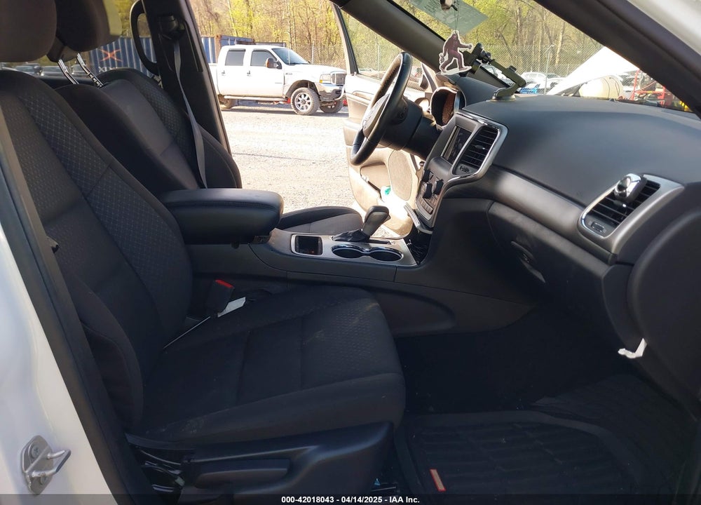 2021 JEEP GRAND CHEROKEE VIN: 1C4RJFAG5MC568168