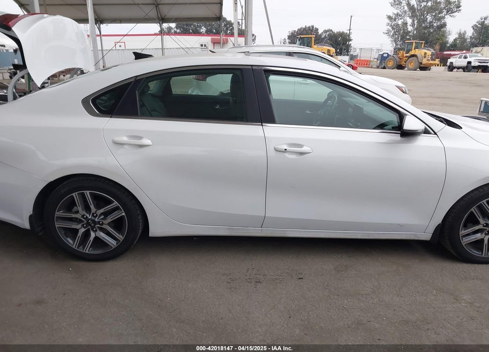 2021 KIA FORTE EX VIN: 3KPF54AD8ME415617