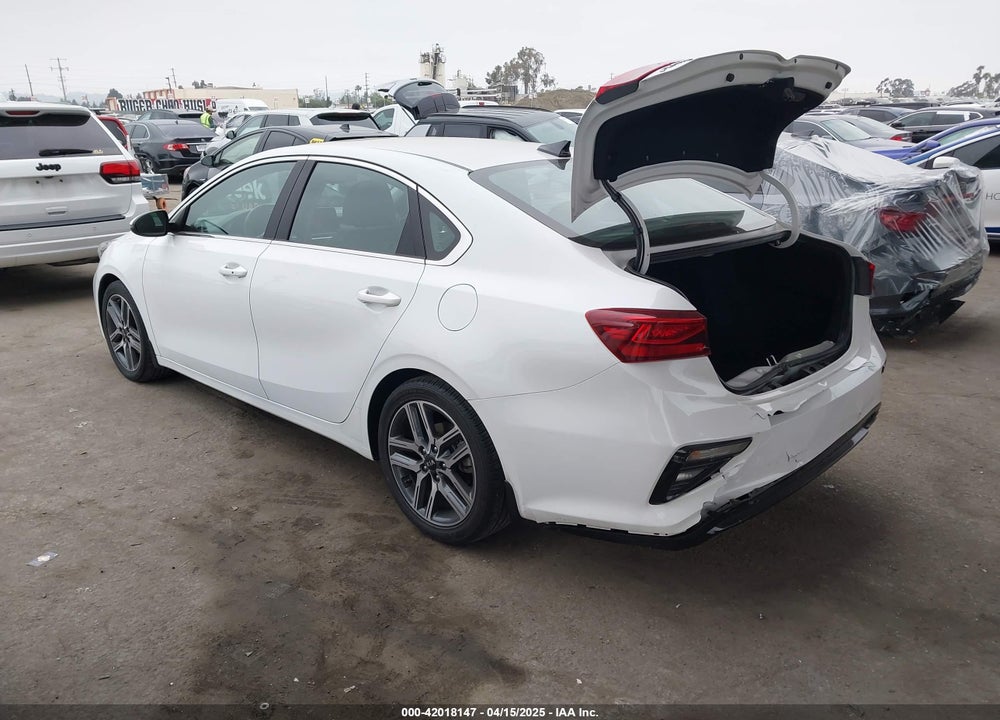 2021 KIA FORTE EX VIN: 3KPF54AD8ME415617
