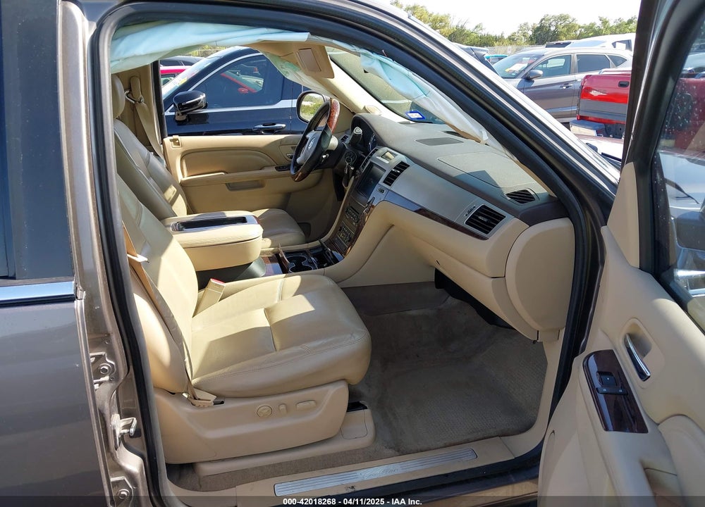 2012 CADILLAC ESCALADE LUXURY VIN: 1GYS3BEF0CR214599