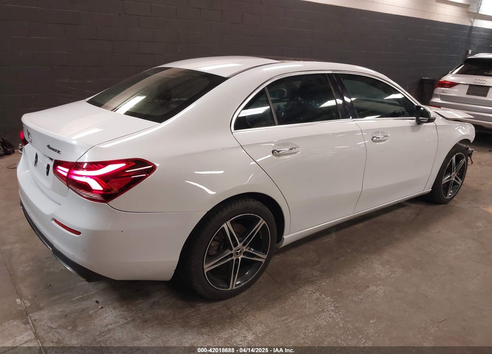 2019 MERCEDES-BENZ A 220 4MATIC VIN: WDD3G4FB7KW022043