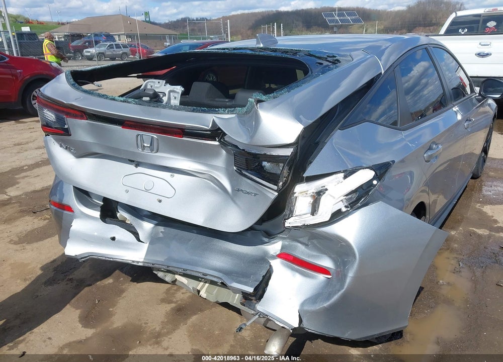 2022 HONDA CIVIC VIN: 19XFL2H81NE007142
