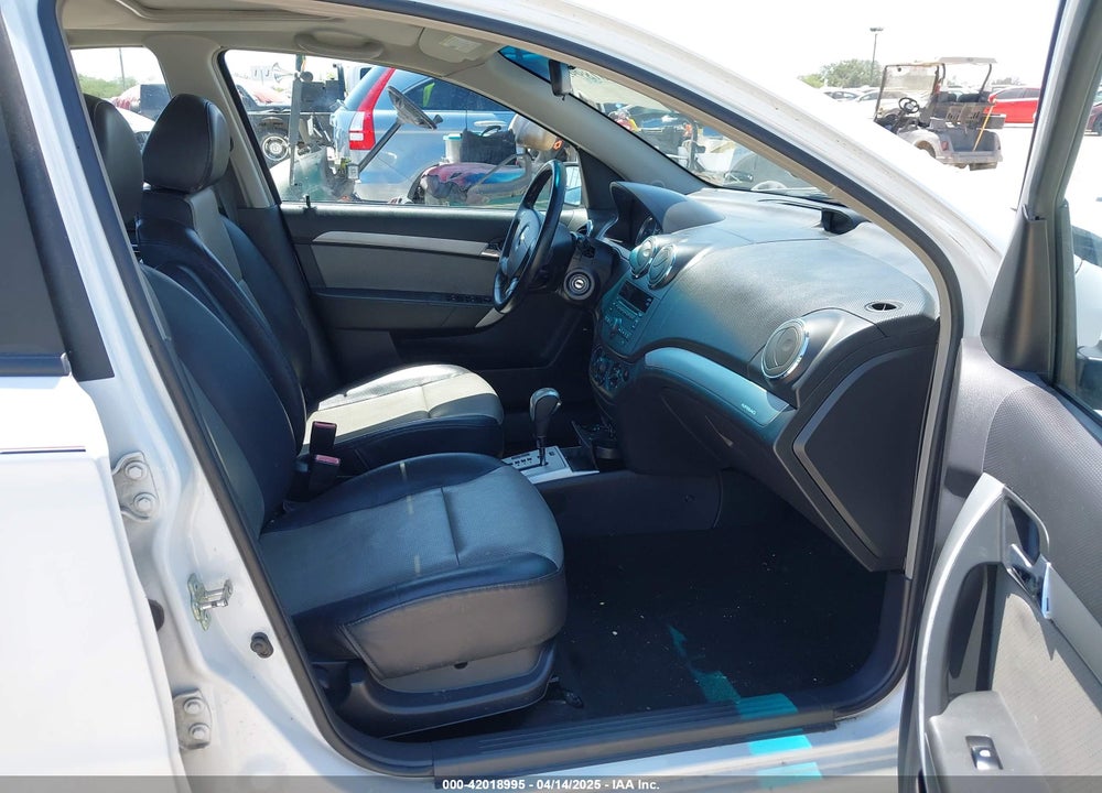 2011 CHEVROLET AVEO 2LT VIN: KL1TG5DE2BB230584