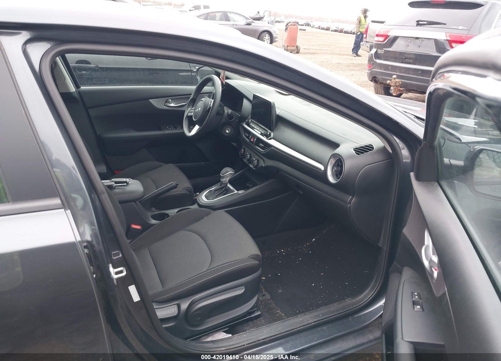 2024 KIA FORTE VIN: 3KPF24AD8RE699153