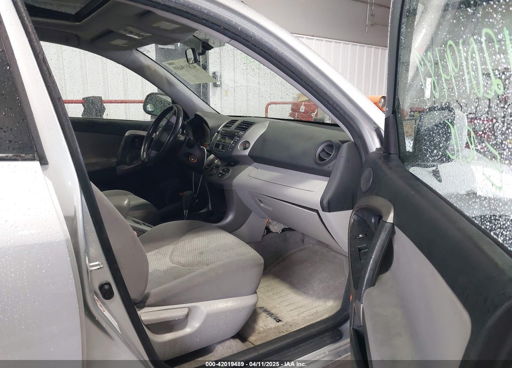 2006 TOYOTA RAV4 LIMITED VIN: JTMBD31V166007912
