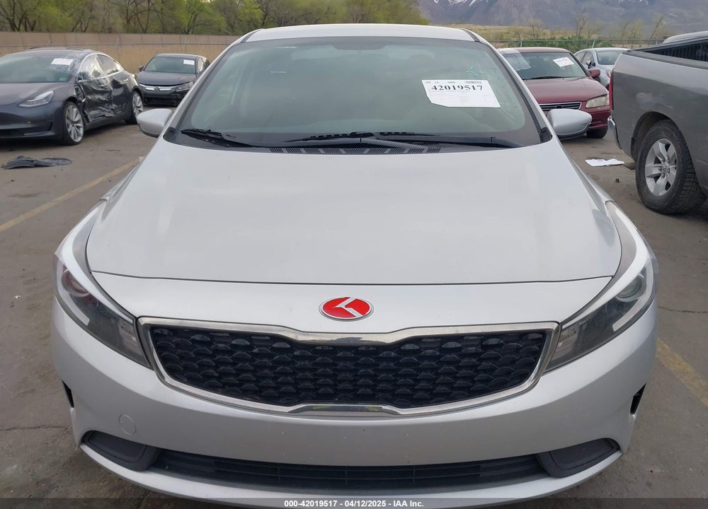 2018 KIA FORTE VIN: 3KPFK4A70JE257871
