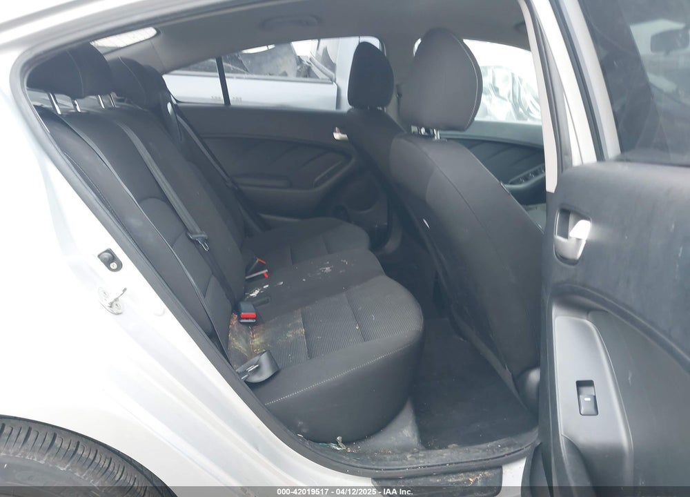 2018 KIA FORTE VIN: 3KPFK4A70JE257871