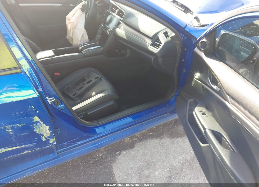 2017 HONDA CIVIC VIN: 19XFC1F78HE013884