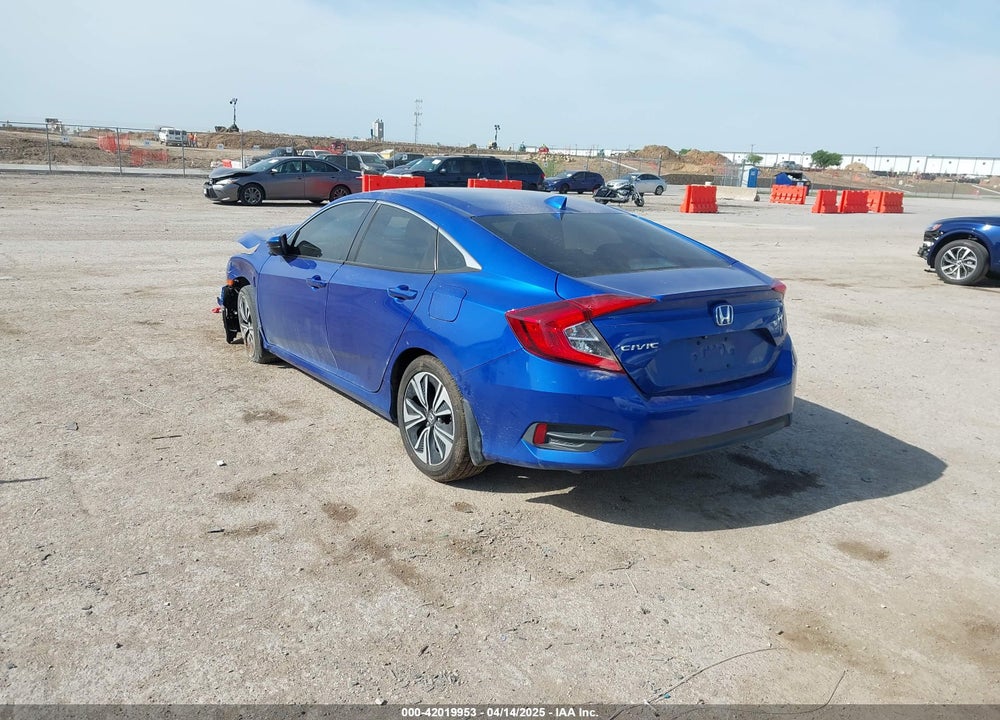 2017 HONDA CIVIC VIN: 19XFC1F78HE013884