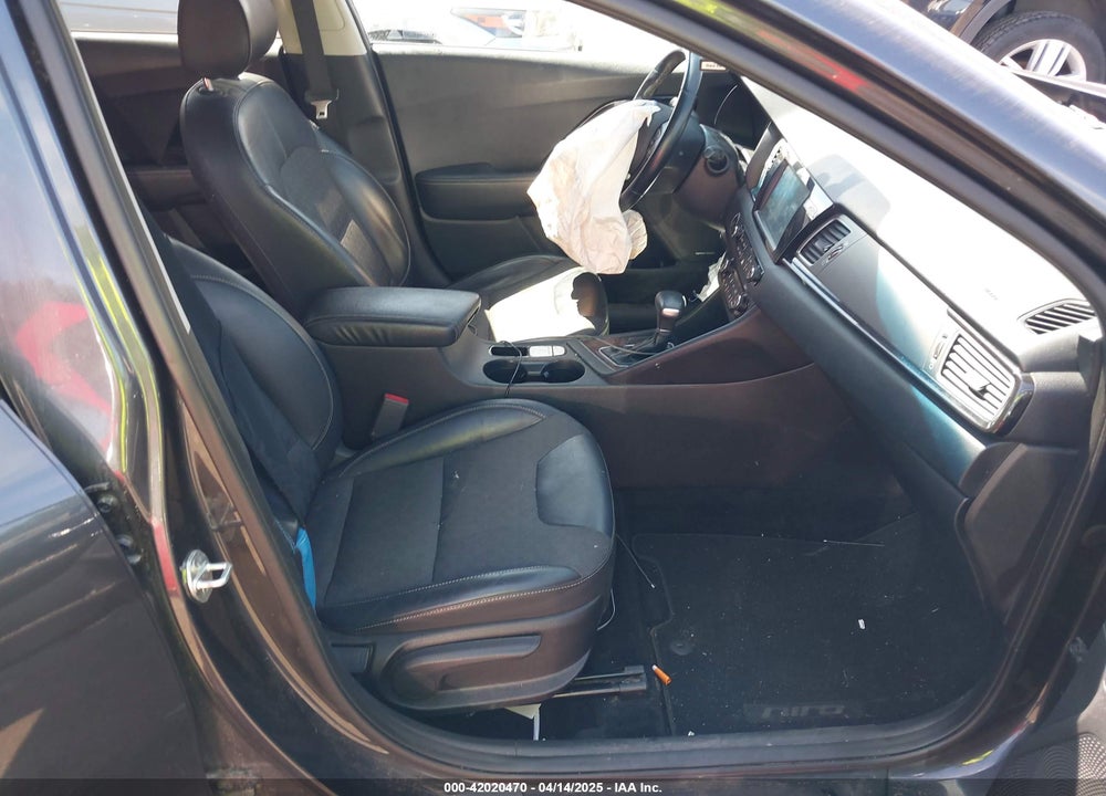 2019 KIA NIRO S TOURING VIN: KNDCC3LC2K5252303