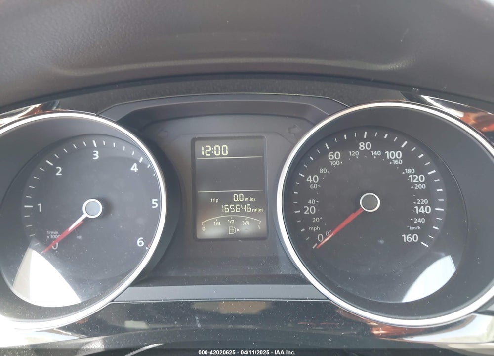 2015 VOLKSWAGEN JETTA VIN: 3VWLA7AJ1FM238937