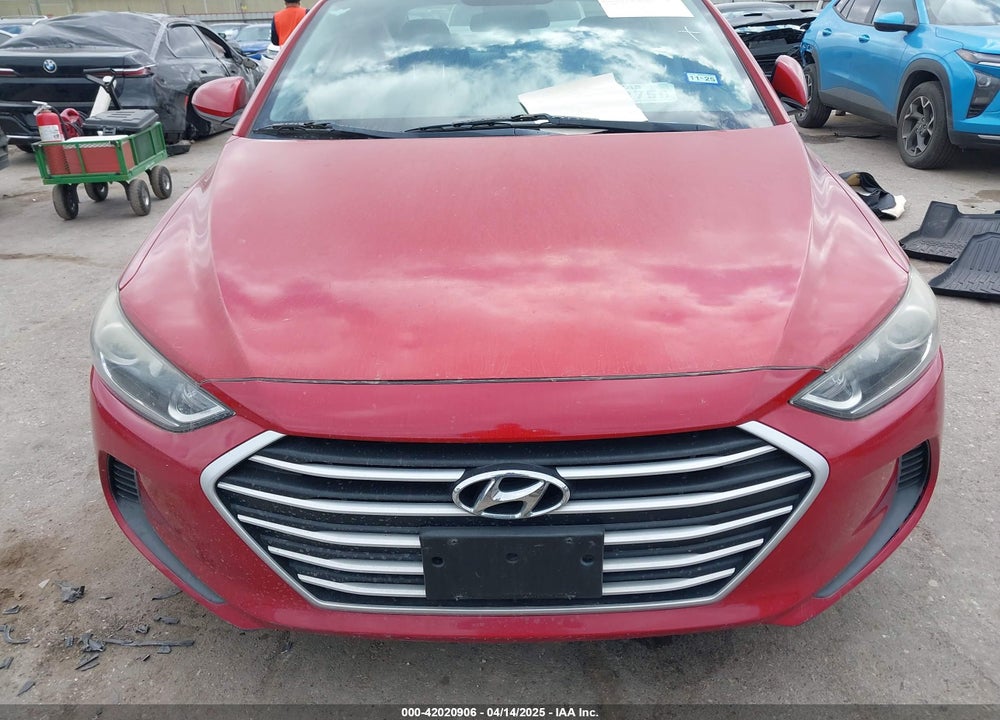 2018 HYUNDAI ELANTRA SEL VIN: 5NPD84LF6JH298849