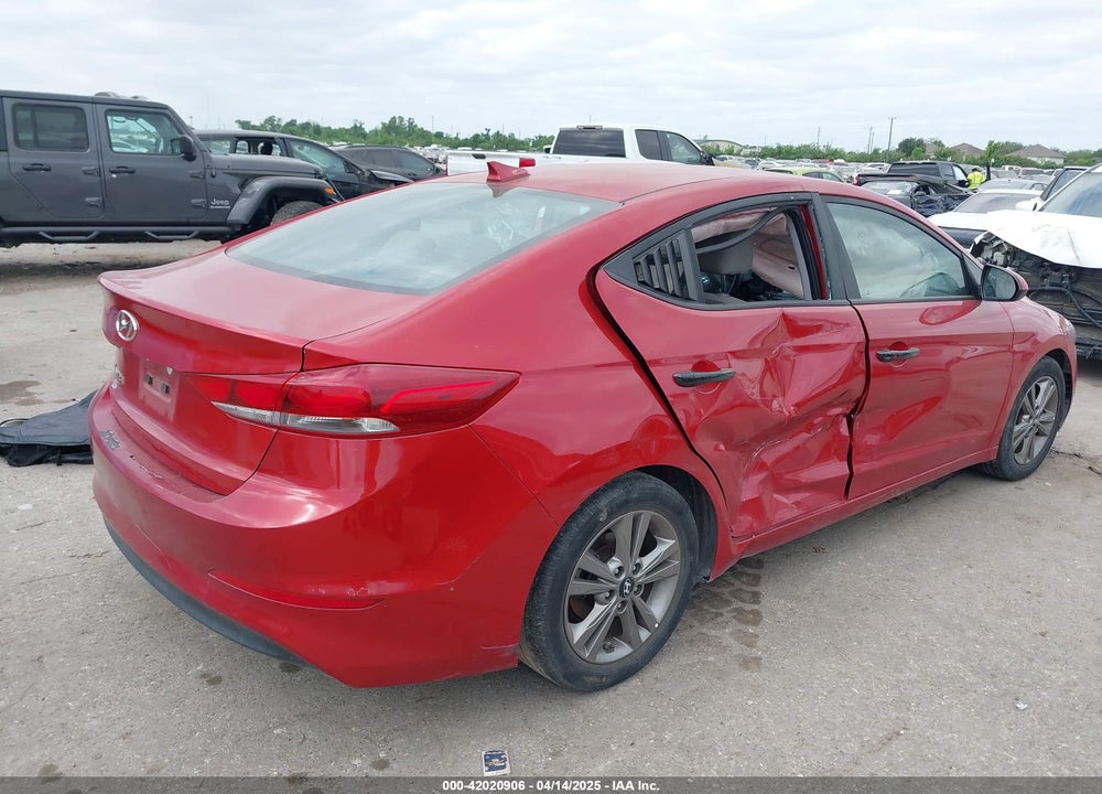 2018 HYUNDAI ELANTRA SEL VIN: 5NPD84LF6JH298849