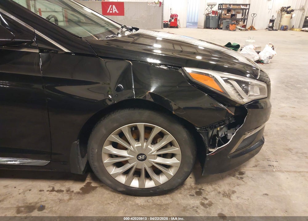 2015 HYUNDAI SONATA VIN: 5NPE34AF0FH150581