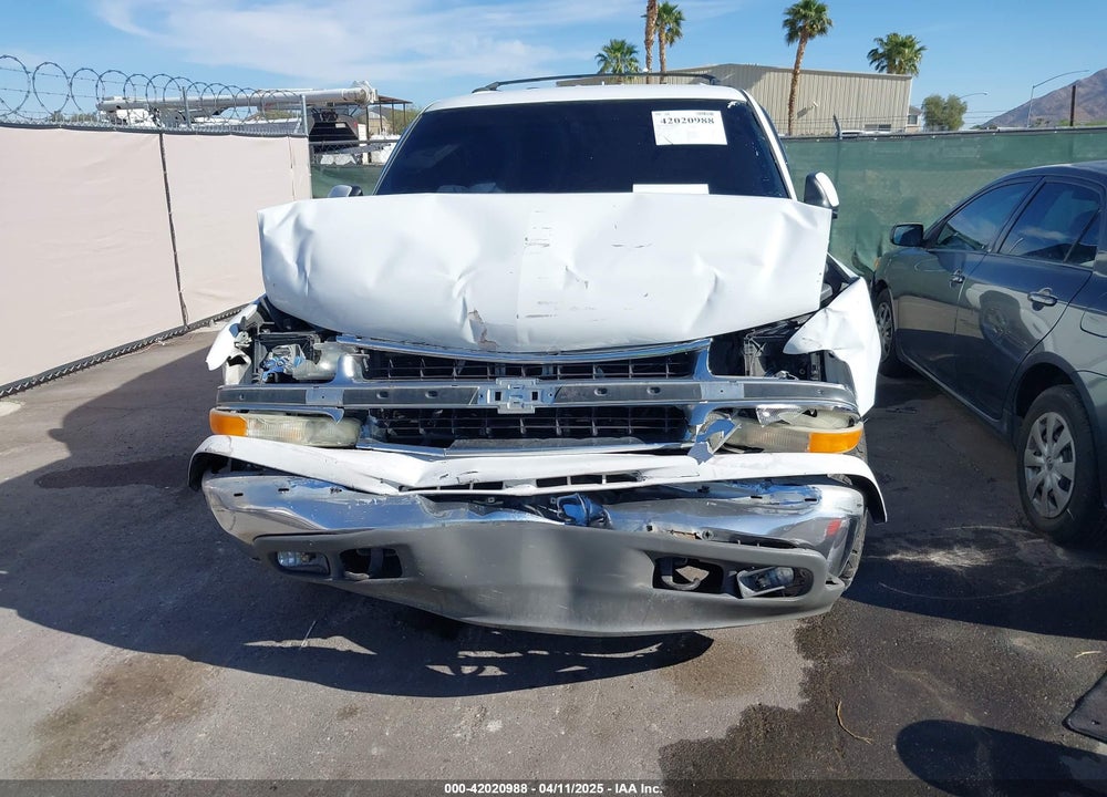 2001 CHEVROLET TAHOE LT VIN: 1GNEK13T21J264755
