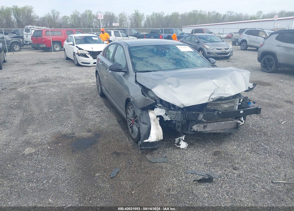 2022 KIA FORTE GT VIN: 3KPF44ACXNE420099