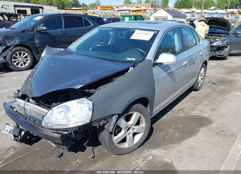 2009 VOLKSWAGEN JETTA VIN: 3VWRM71K89M179917